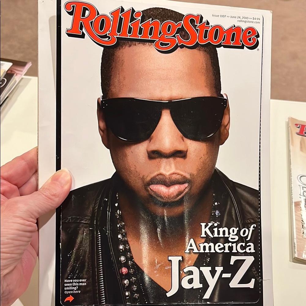 🌻 5/$15 Rolling Stone JayZ dual cover 6-24-2010